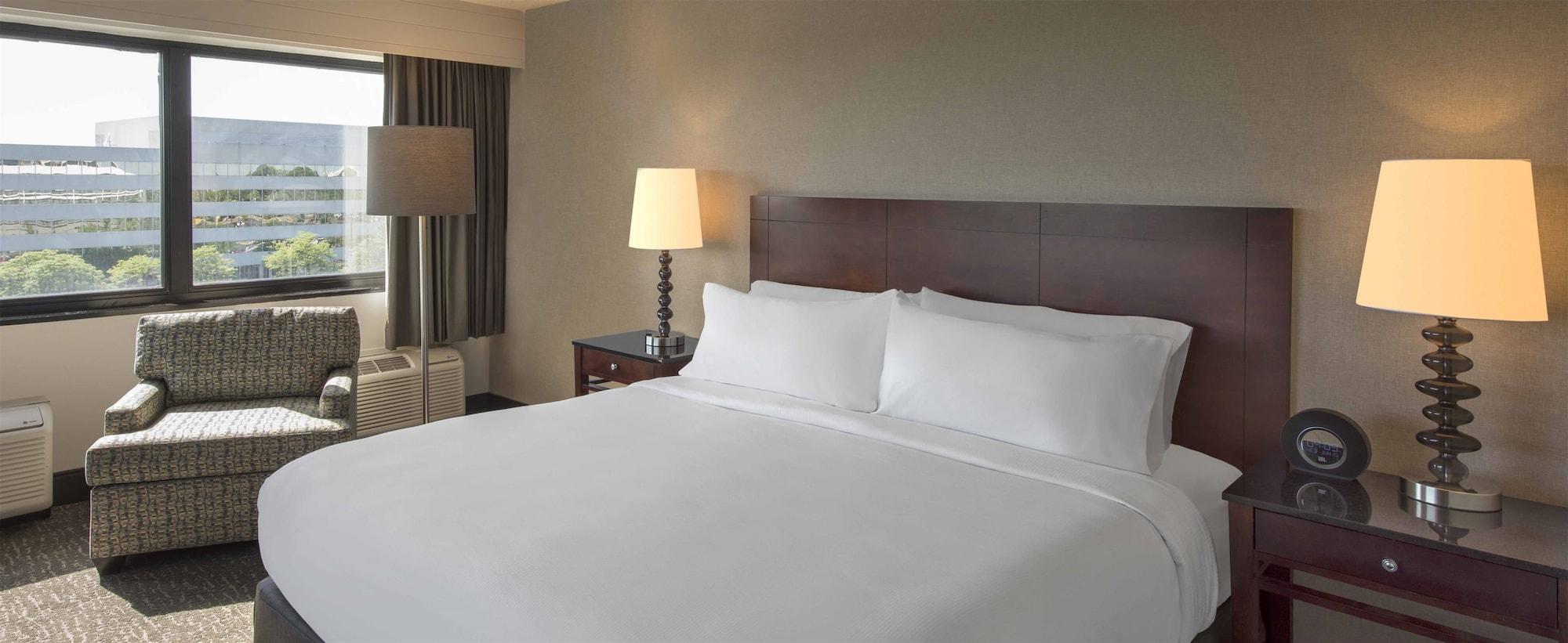 Doubletree By Hilton Chicago Schaumburg Exterior foto