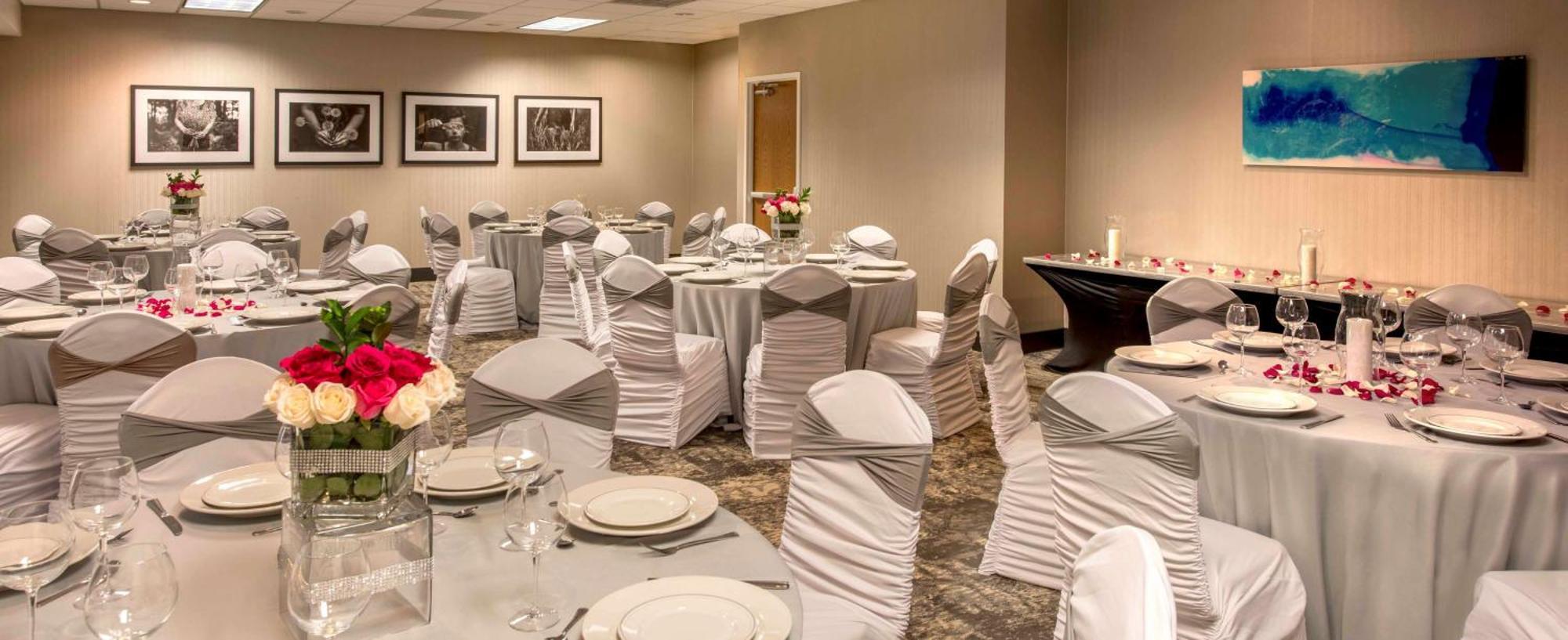 Doubletree By Hilton Chicago Schaumburg Exterior foto