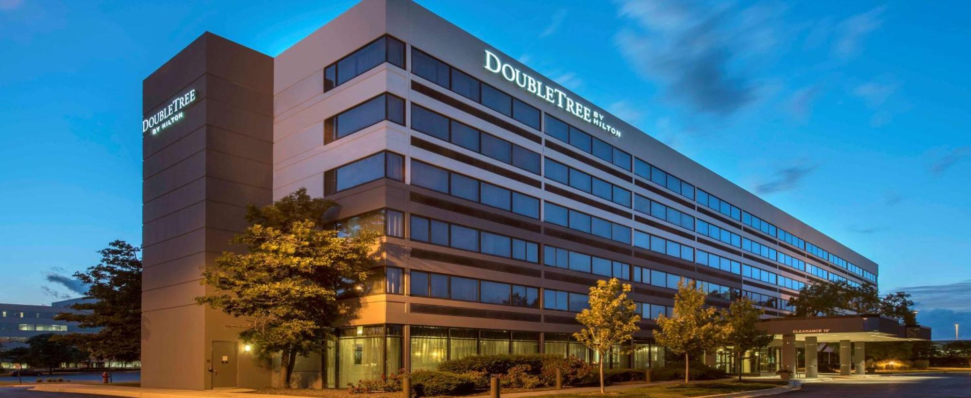 Doubletree By Hilton Chicago Schaumburg Exterior foto