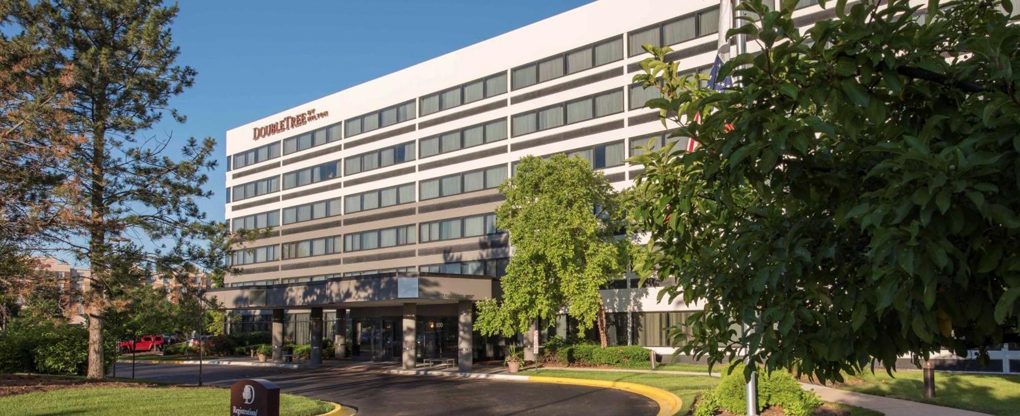 Doubletree By Hilton Chicago Schaumburg Exterior foto
