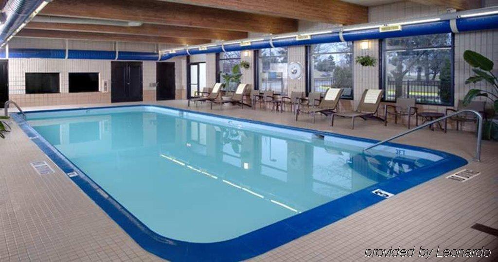 Doubletree By Hilton Chicago Schaumburg Exterior foto