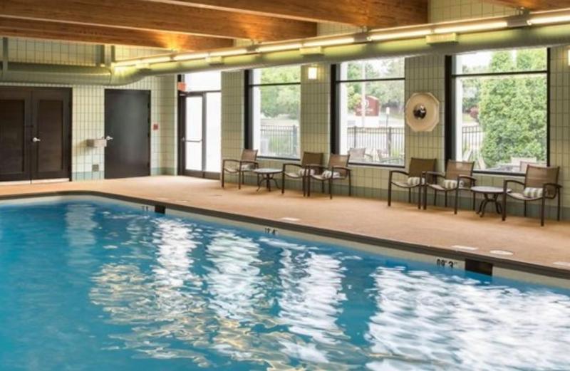 Doubletree By Hilton Chicago Schaumburg Exterior foto