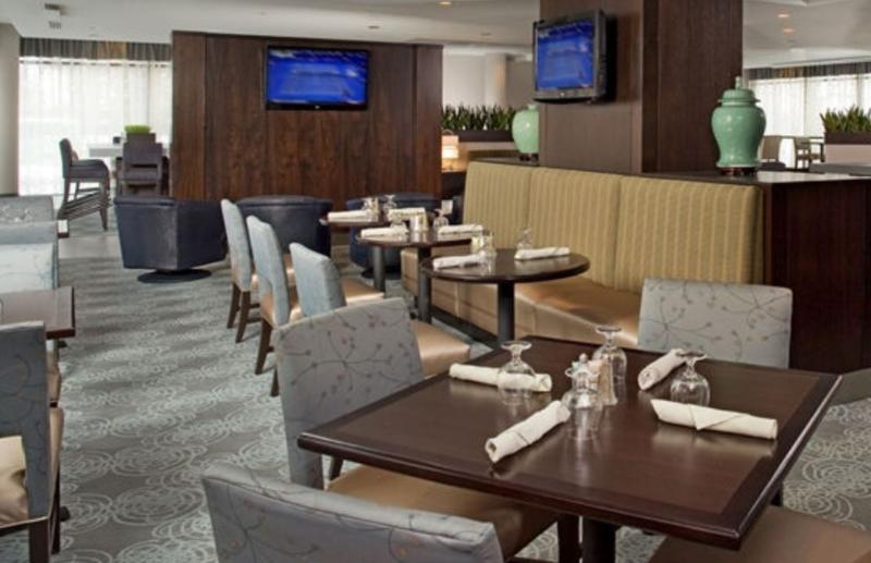 Doubletree By Hilton Chicago Schaumburg Exterior foto