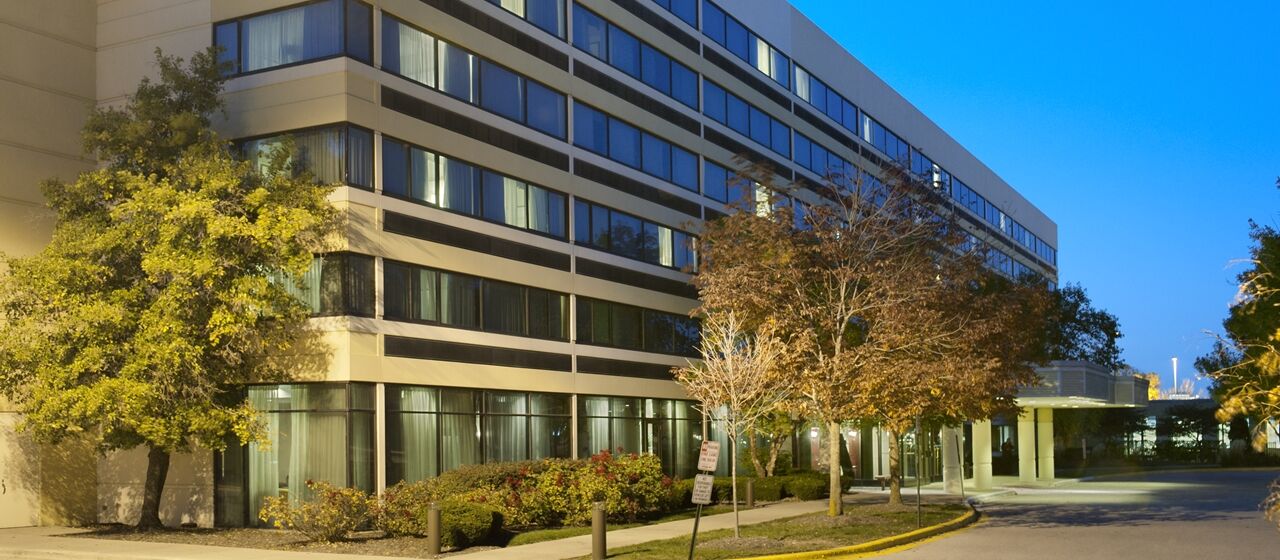 Doubletree By Hilton Chicago Schaumburg Exterior foto